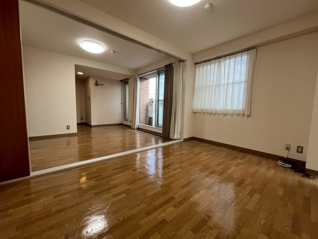 アブシンベルの居間・リビング