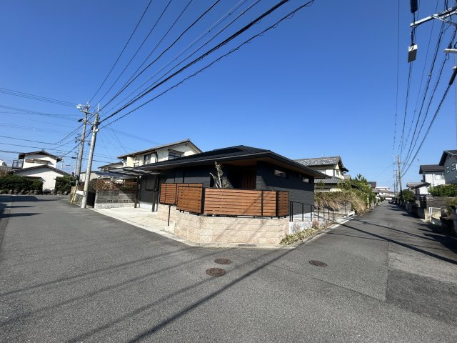 【前面道路含む現地写真】の画像