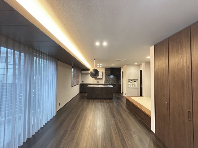 【居間・リビング】の画像