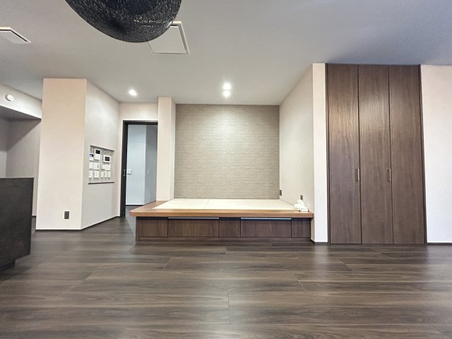 【居間・リビング】の画像