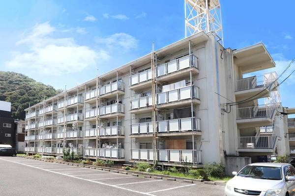 ビレッジハウス安古市2号棟の外観|外観もきれいです