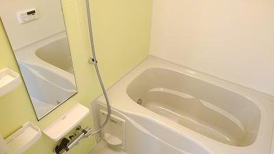 コンフォルト　カーサ　Ｅの浴室