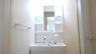 コンフォルト　カーサ　Ｅの洗面所