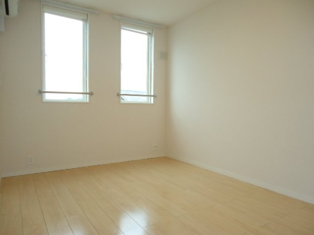 サニーヴィレッジの内装|北側洋室