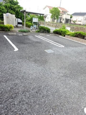 【駐車場】 | クレアール | 駐車場に車を止められます