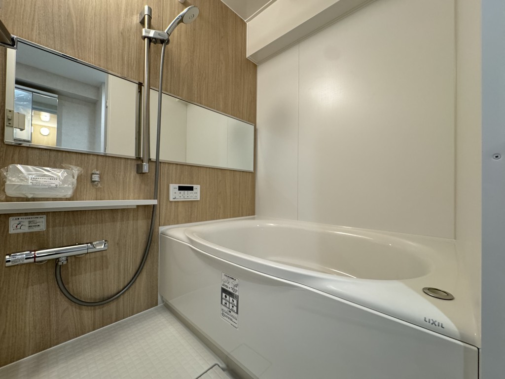 真栄マンション植田の浴室