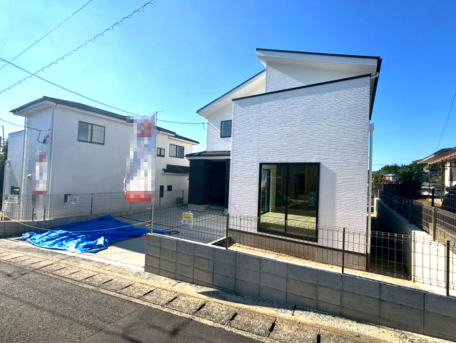 仲介手数料不要　KEIAIスターGRACE熊本市北区龍田弓削1期全2棟【龍田小・龍田中】の前面道路含む現地写真