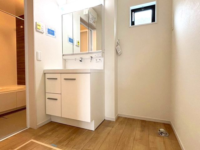 仲介手数料不要　KEIAIスターGRACE合志市幾久富1期【南ヶ丘小・合志中】の独立洗面台