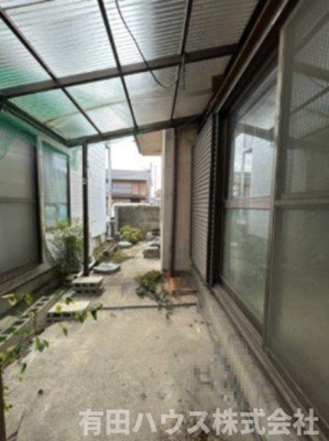 【庭】 | H様箕島戸建 | 雨の日でも濡れることなく干していただけます。