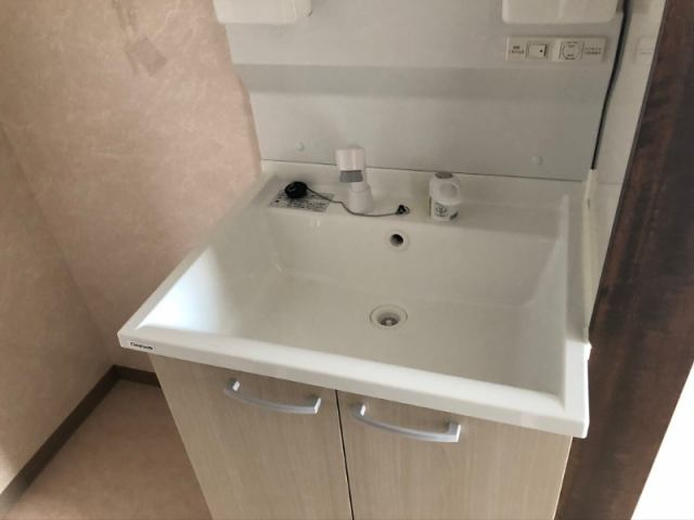 フェニックスコート順化の洗面所