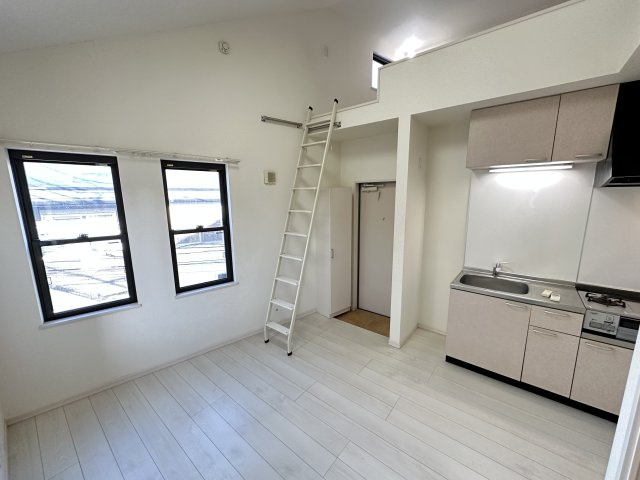 BEAMS岸谷の居間・リビング