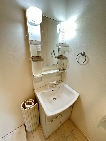 BEAMS岸谷の独立洗面台