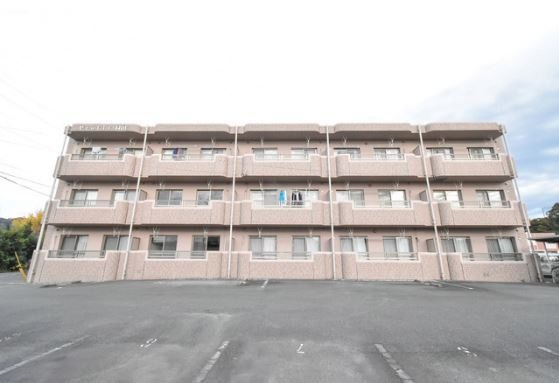 Profit（プロフィット）村田【キャッシュバック対象】の駐車場