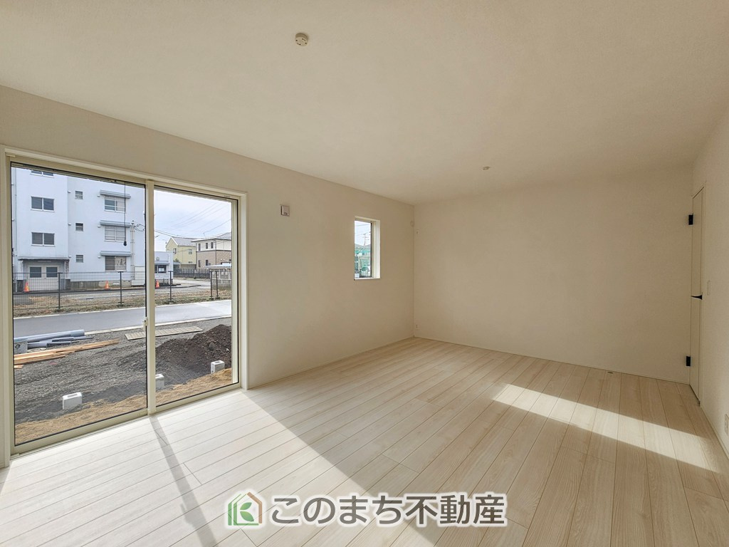 リナージュ那須塩原市下永田5丁目24-1期の居間・リビング|大きな窓で明るいリビングです！家具を置いても十分なゆとりがございます☆