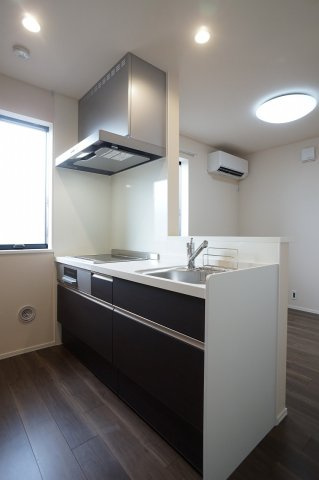 【キッチン】 | CASA　MICHI | 3口IHコンログリル付システムキッチンです