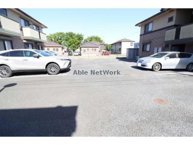 ルミエール（下塙）Bの駐車場|駐車場