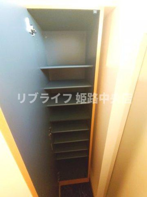 【玄関】 | メゾン・サンベリーナ