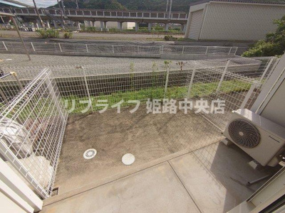 【バルコニー】 | メゾン・サンベリーナ