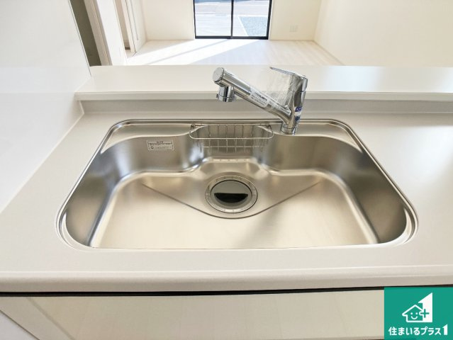 姫路市網干区津市場　新築一戸建ての設備|広々としたシンクで食器洗いも楽々！