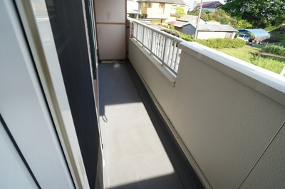【バルコニー】 | サン・カレントＡ | 陽当たり良好なバルコニーです