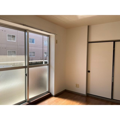 【居間・リビング】 | ガーデンムツミA | リビングです