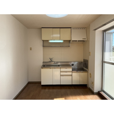 【キッチン】 | ガーデンムツミA | コンパクトなキッチンで掃除もラクラク