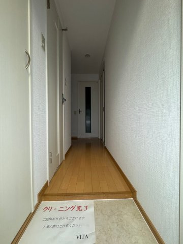 川崎市多摩区西生田３丁目のアパートの玄関