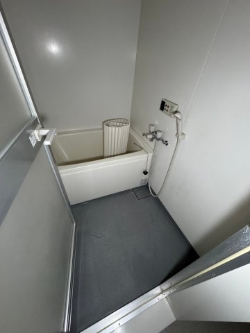 川崎市多摩区西生田３丁目のアパートの浴室