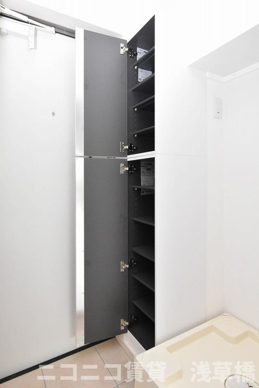 グランクオール西池袋の玄関