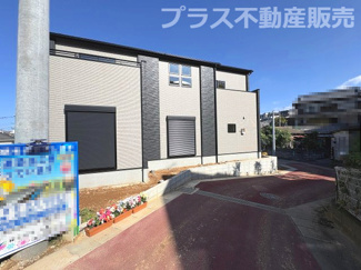 【外観】 | 現地写真。プラス不動産販売なら、現場の全ての棟をまとめてご見学頂けます。
