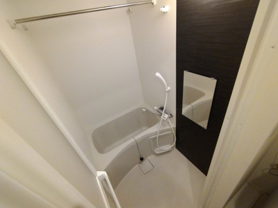 【浴室】 | クレイノライズ日吉 | 鏡付きです♪