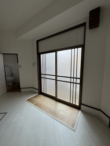 西上橘マンションⅡの玄関