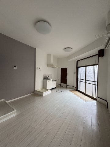 西上橘マンションⅡの居間・リビング