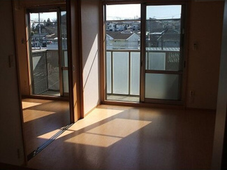 【居間・リビング】 | ハイツブルーメⅡ