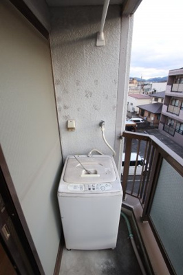 【設備】 | 近畿レジデンス | 室外洗濯機