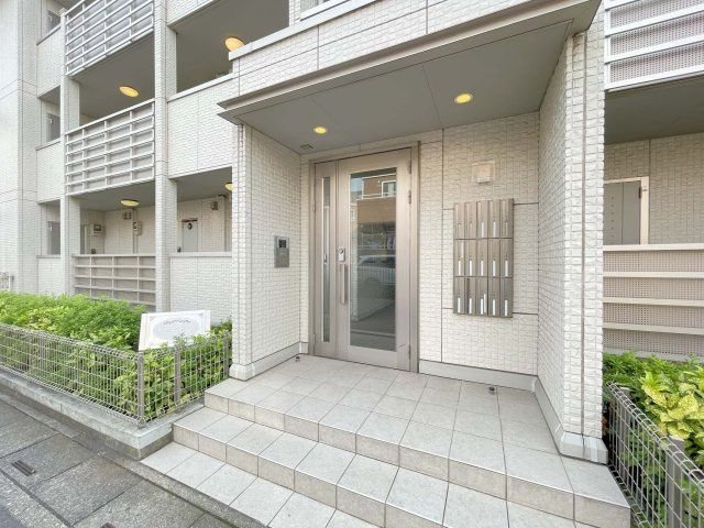 オークヒルズⅡのエントランス