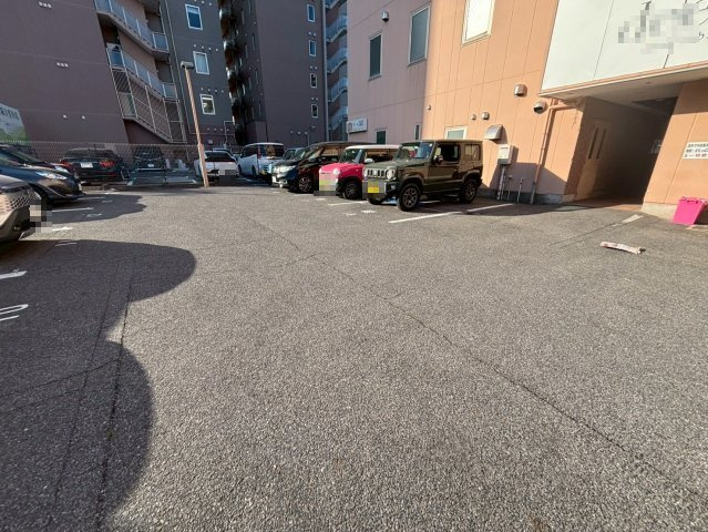 ハウスプラザ三河安城Ⅰの駐車場