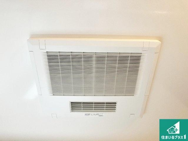 姫路市網干区坂出　第2期　新築一戸建ての冷暖房・空調設備|四季を通して快適なバスライフをお手伝いする浴室暖房乾燥機！浴室の乾燥・暖房・涼風・換気はもちろん、２４時間換気にも対応！