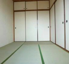 クレセントハイツの寝室