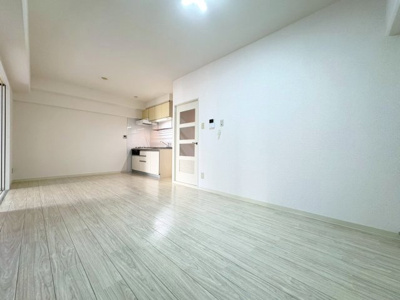 【居間・リビング】 | グリーンパレス千里中央B棟