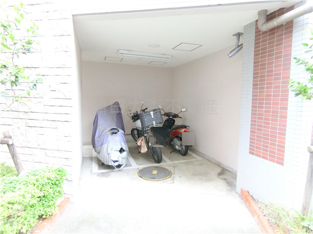 ライオンズグローベル蒲田センターフォートのその他共用部分|バイク置き場　空き状況等詳細はお問合せください。
