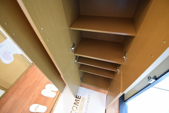 グランメール藤原の玄関