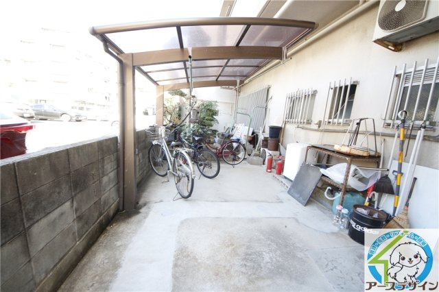 第1神栄ビルの駐車場