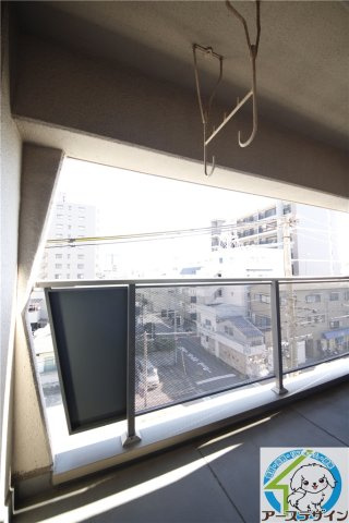 第1神栄ビルのバルコニー
