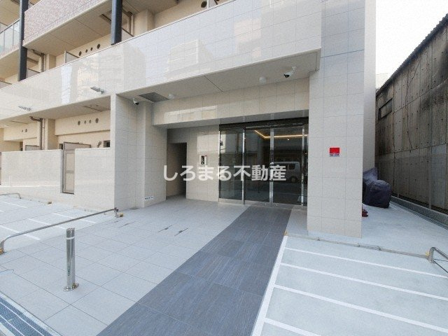 ワールドアイ阿波座WESTのエントランス