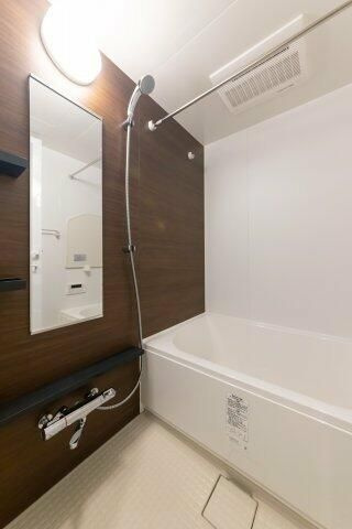 プラウドフラット西日暮里の浴室