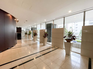 【エントランス】