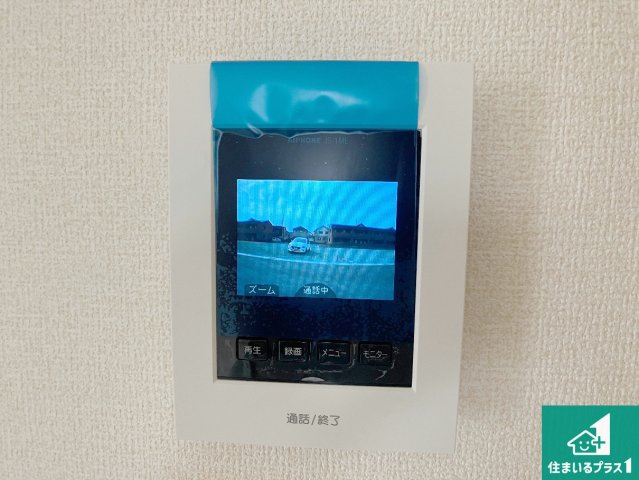 姫路市網干区坂出　第2期　新築一戸建ての防犯設備|カラーモニターインターホン！声だけでなく来訪者の姿や顔がモニターで確認できるので、小さなお子様がいらっしゃるご家庭でも安心できます！