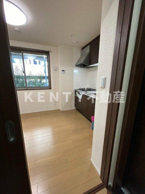 【居間・リビング】 | ユーズジャルダンⅡ | ゆったりとした居間です