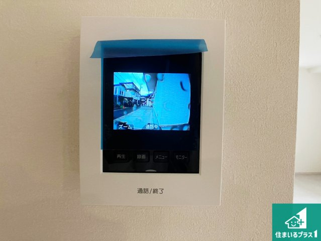 明石市西明石東町　第1期　新築一戸建ての防犯設備|カラーモニターインターホン！声だけでなく来訪者の姿や顔がモニターで確認できるので、小さなお子様がいらっしゃるご家庭でも安心できます！